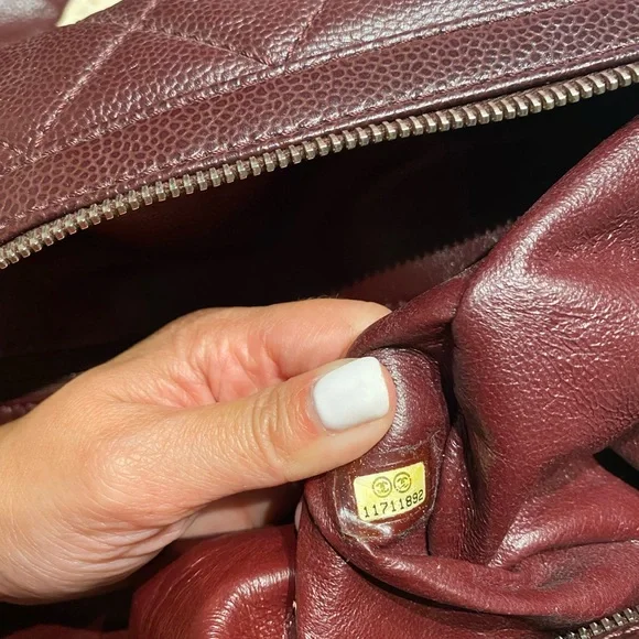 Vintage Chanel bowler bag EUC like new - Picture 4 of 11